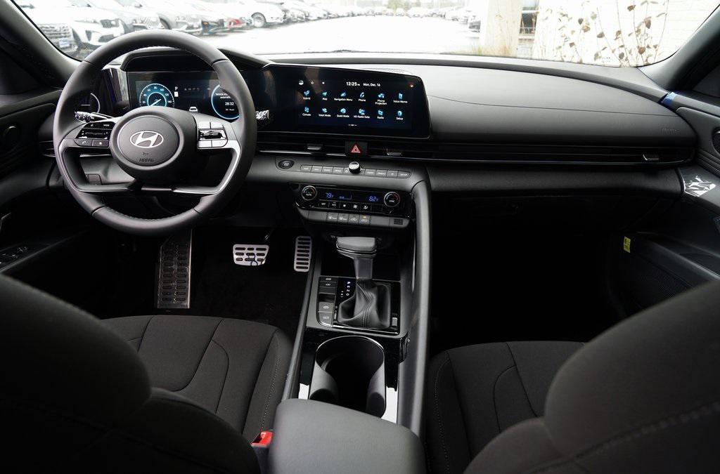 new 2025 Hyundai ELANTRA HEV car, priced at $27,096
