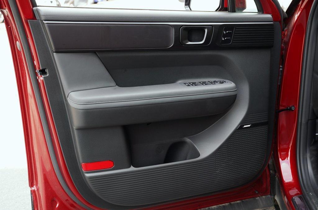 new 2025 Hyundai Santa Fe car, priced at $47,670