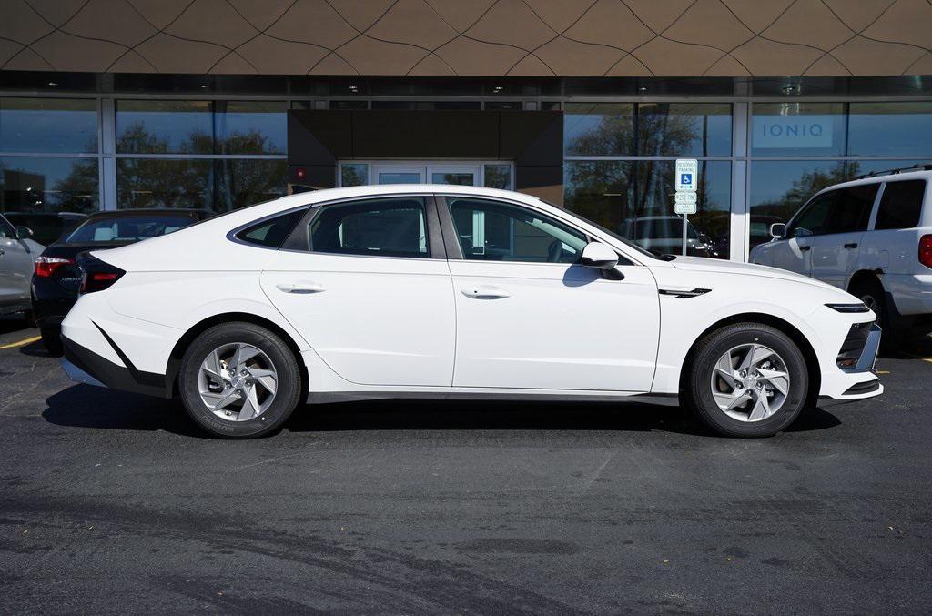 new 2025 Hyundai Sonata car, priced at $27,995