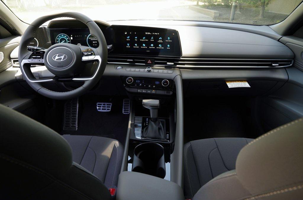 new 2025 Hyundai ELANTRA HEV car, priced at $27,520