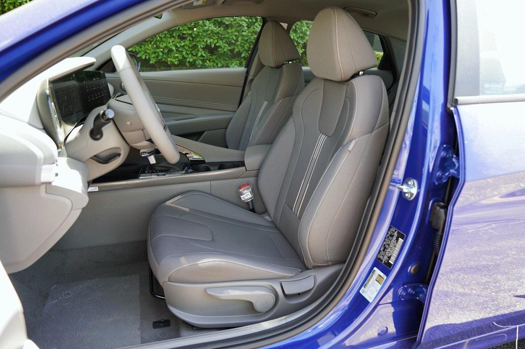 new 2025 Hyundai ELANTRA HEV car, priced at $27,520