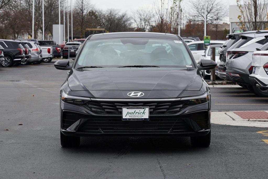 new 2025 Hyundai Elantra car, priced at $26,658