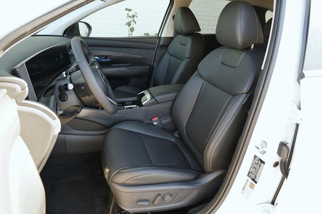 new 2025 Hyundai Tucson car, priced at $33,905