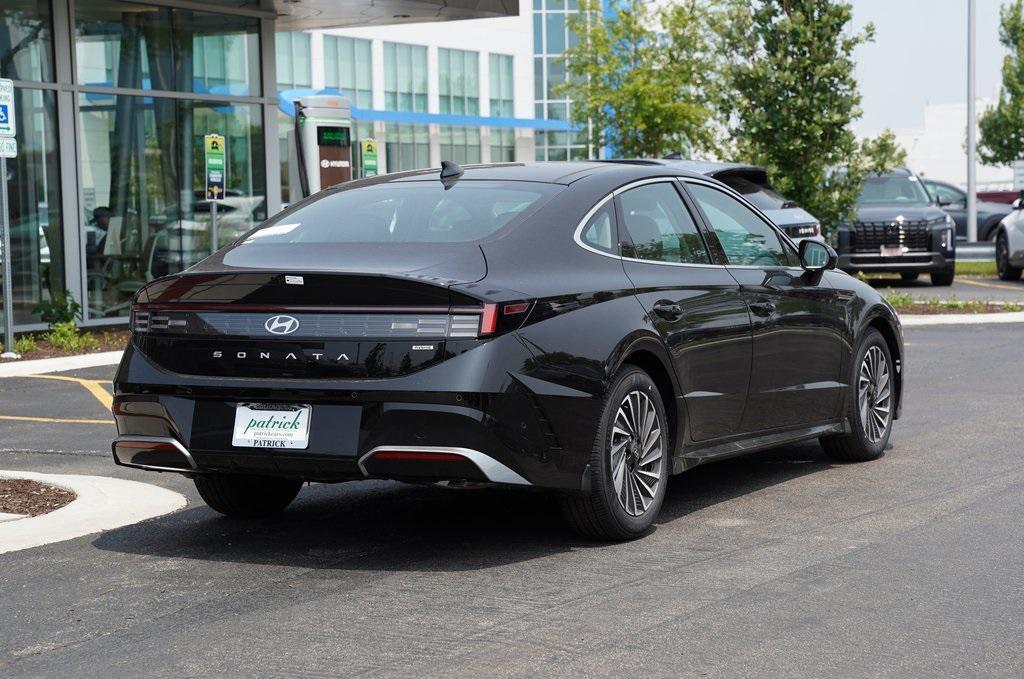 new 2025 Hyundai Sonata Hybrid car, priced at $38,158