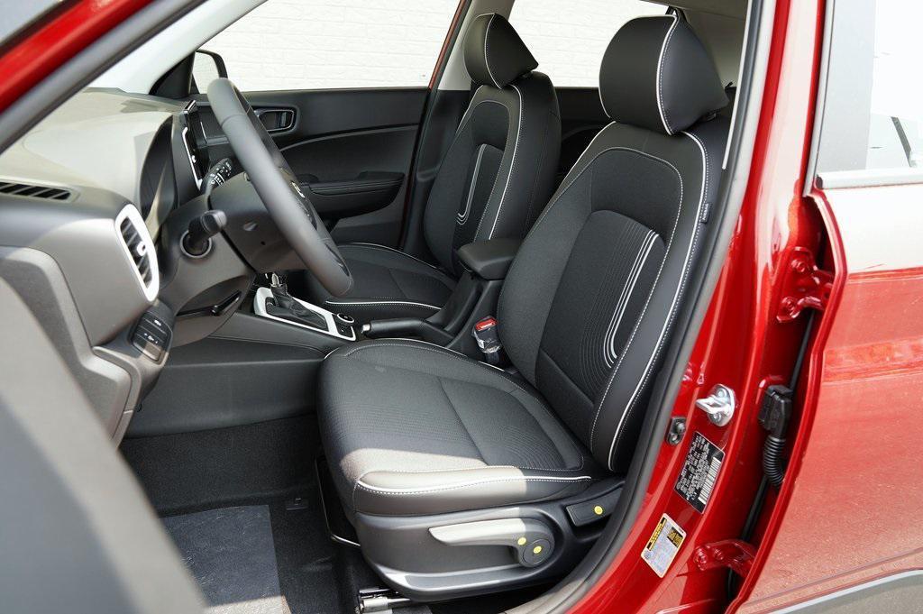 new 2025 Hyundai Venue car, priced at $25,390