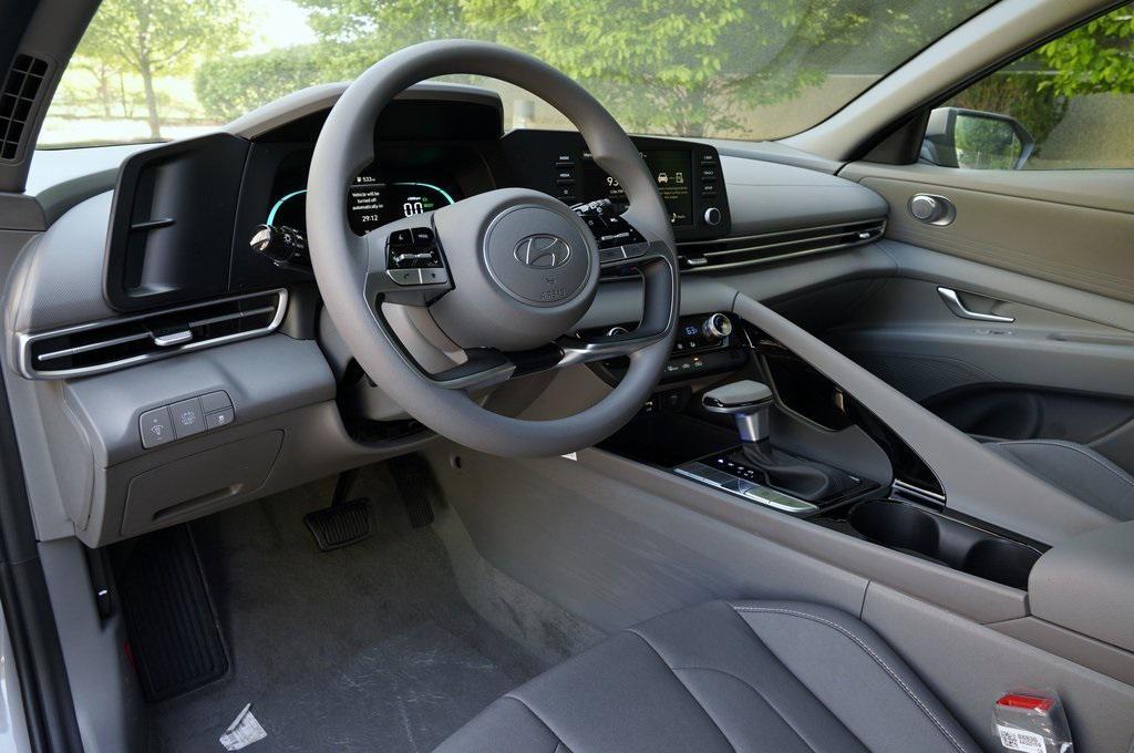 new 2025 Hyundai ELANTRA HEV car, priced at $25,765