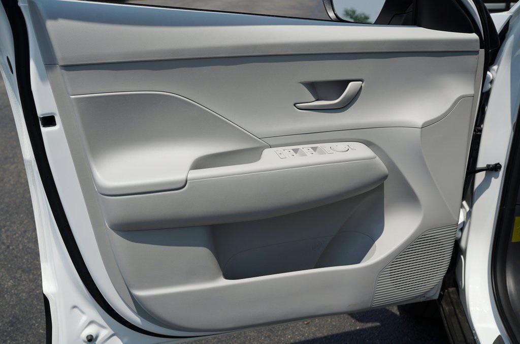 new 2025 Hyundai Kona car, priced at $28,160