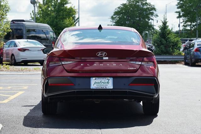 new 2024 Hyundai Elantra car, priced at $27,116