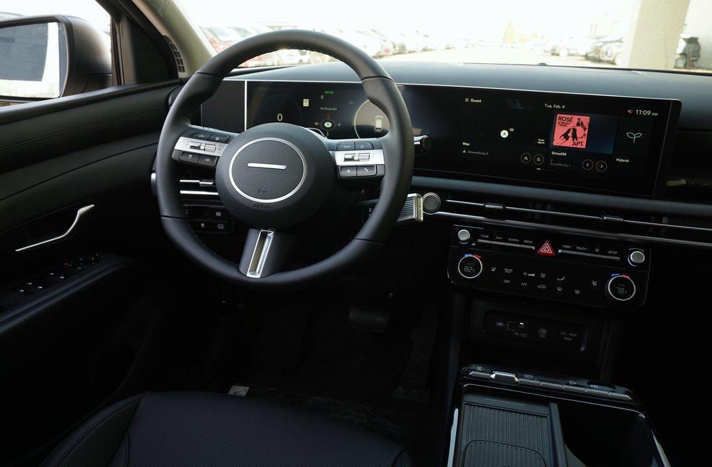 new 2025 Hyundai TUCSON Hybrid car, priced at $37,215