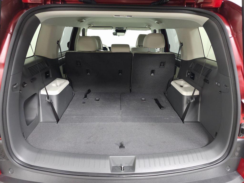 used 2025 Hyundai Santa Fe car, priced at $34,890