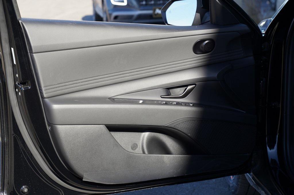 new 2025 Hyundai ELANTRA HEV car, priced at $27,645