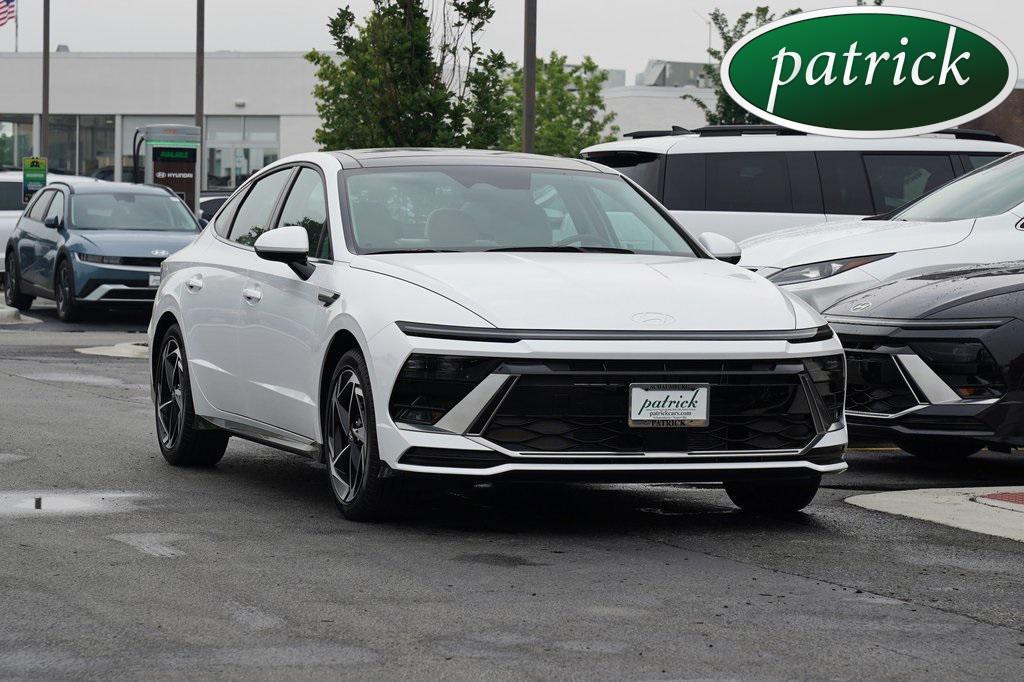 new 2025 Hyundai Sonata car, priced at $32,160