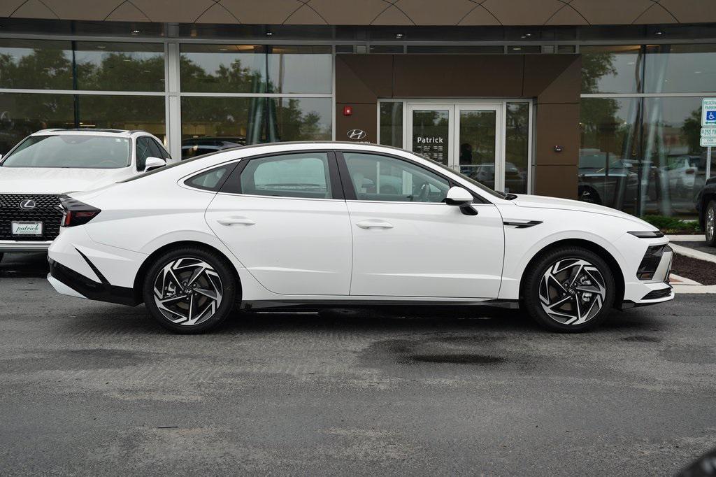 new 2025 Hyundai Sonata car, priced at $32,160