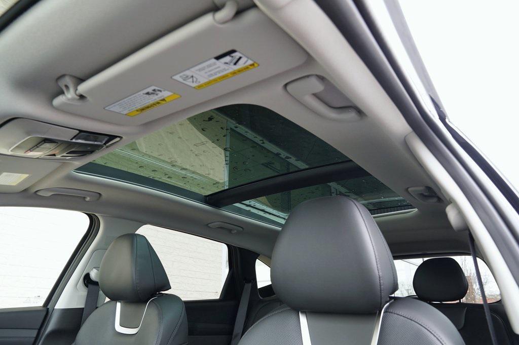 new 2025 Hyundai TUCSON Hybrid car, priced at $42,020