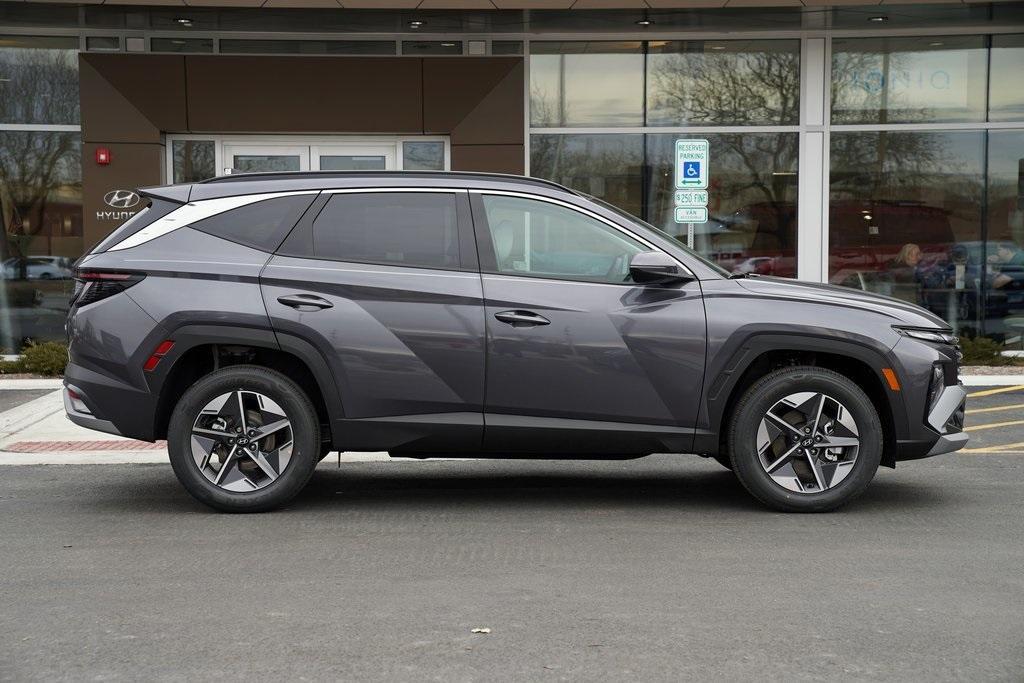 new 2025 Hyundai TUCSON Hybrid car, priced at $36,310