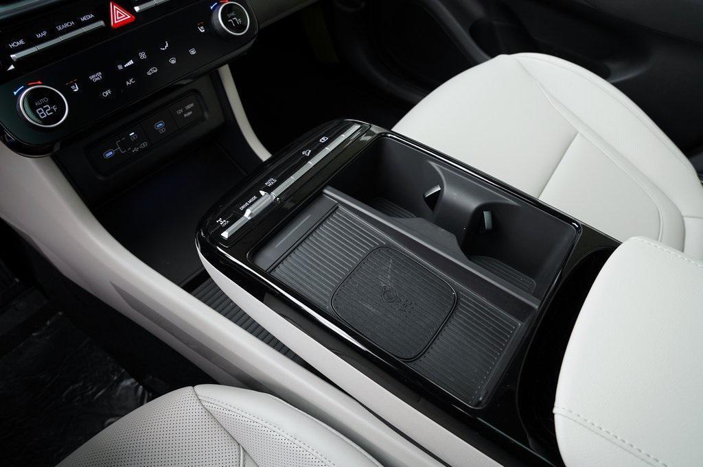 new 2025 Hyundai TUCSON Hybrid car, priced at $36,310