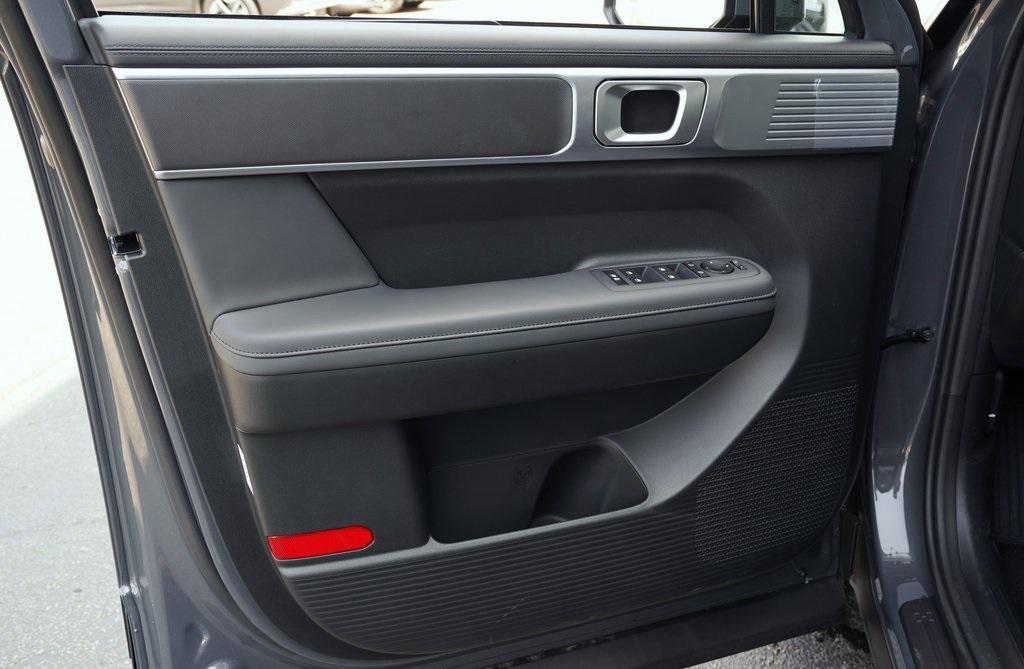 new 2025 Hyundai Santa Fe car, priced at $38,980