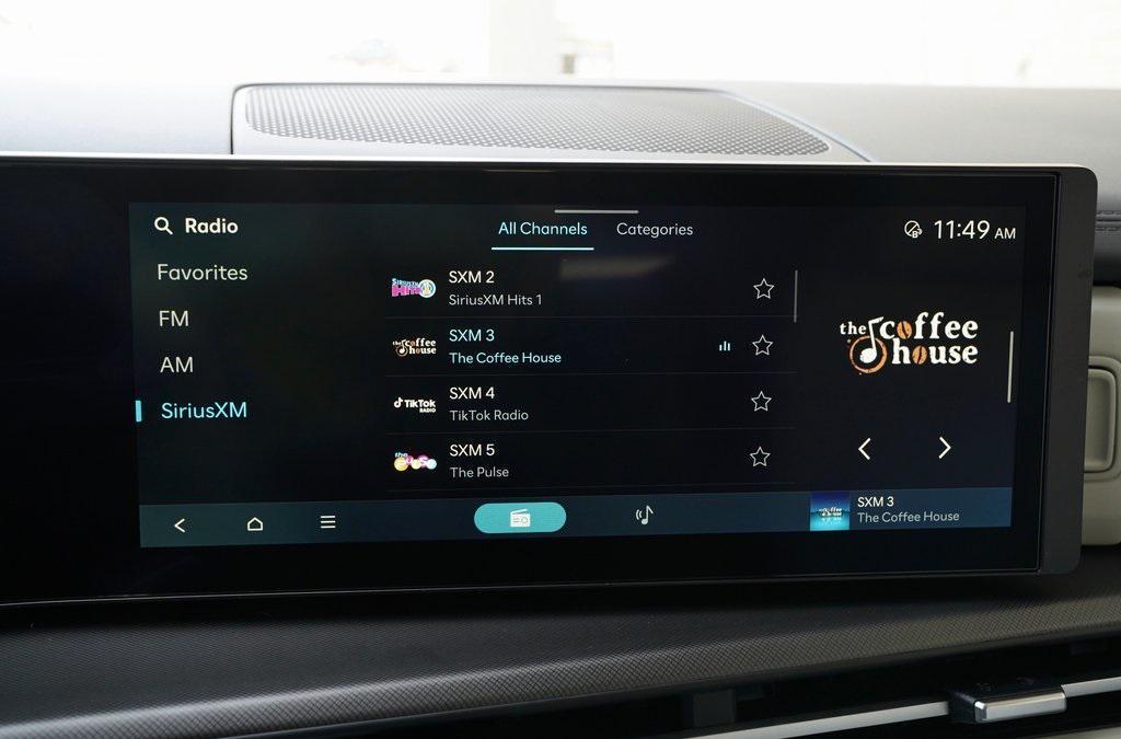 new 2025 Hyundai Santa Fe car, priced at $38,028