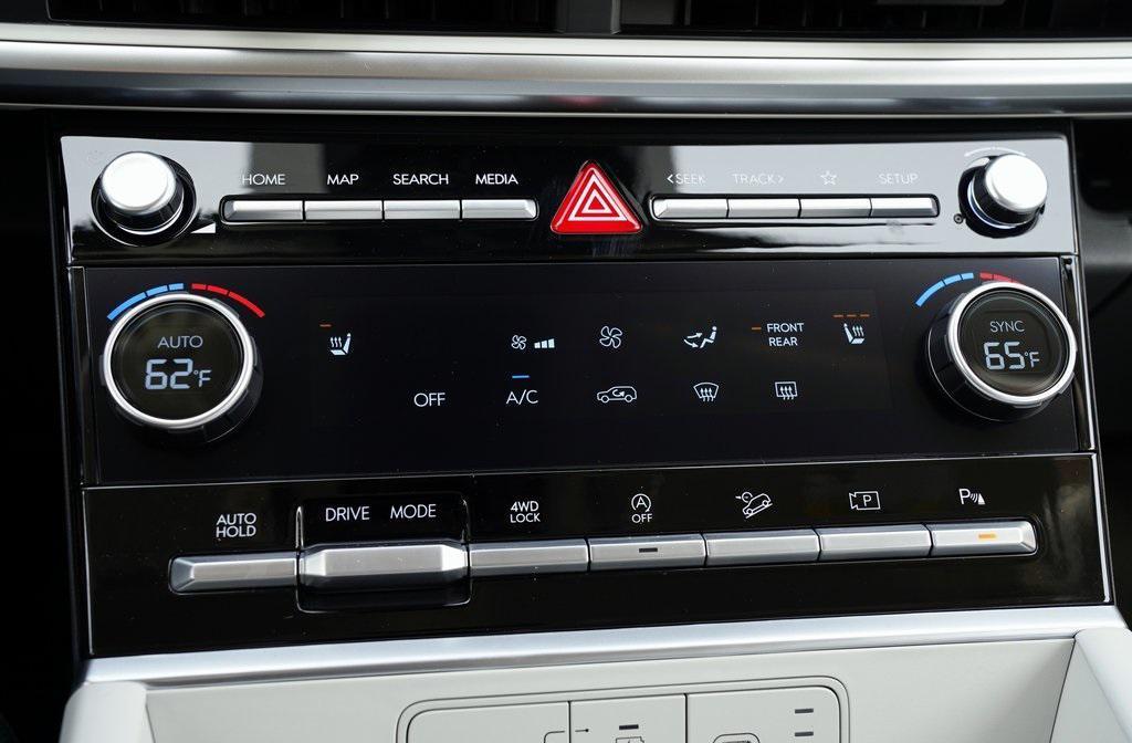 new 2025 Hyundai Santa Fe car, priced at $38,580