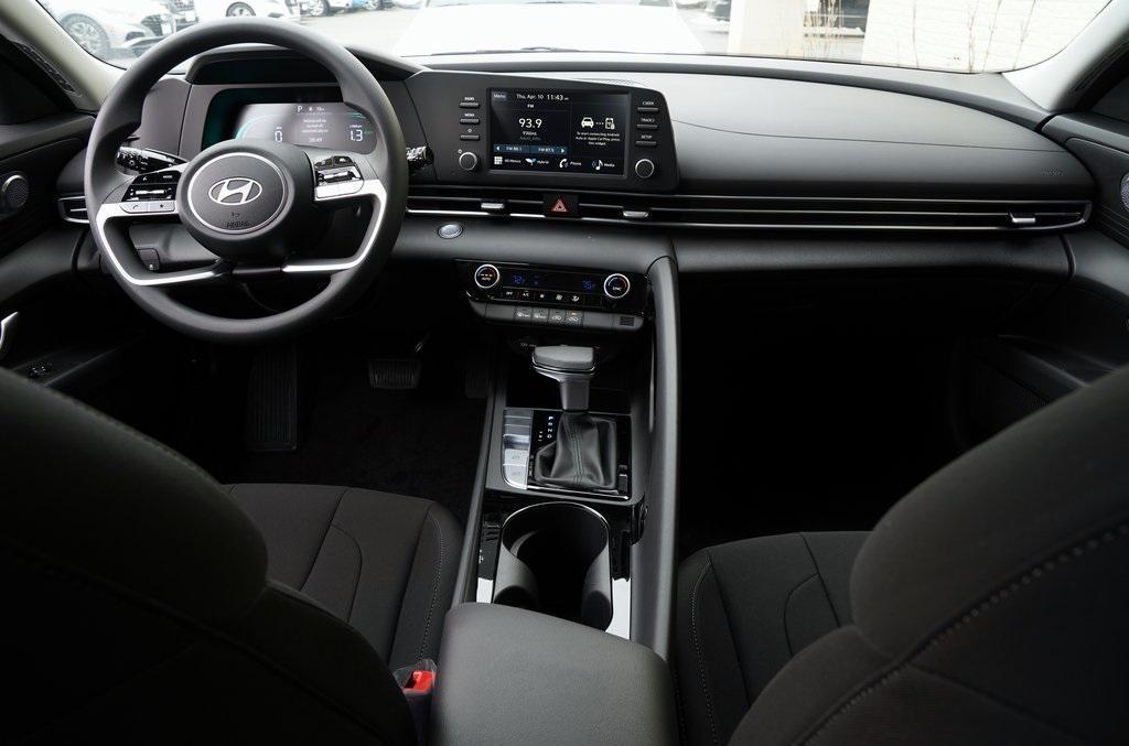 new 2025 Hyundai ELANTRA HEV car, priced at $26,210