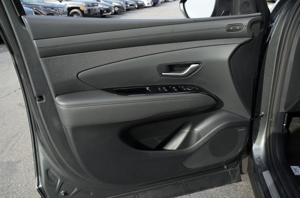 new 2026 Hyundai TUCSON Hybrid car, priced at $40,710