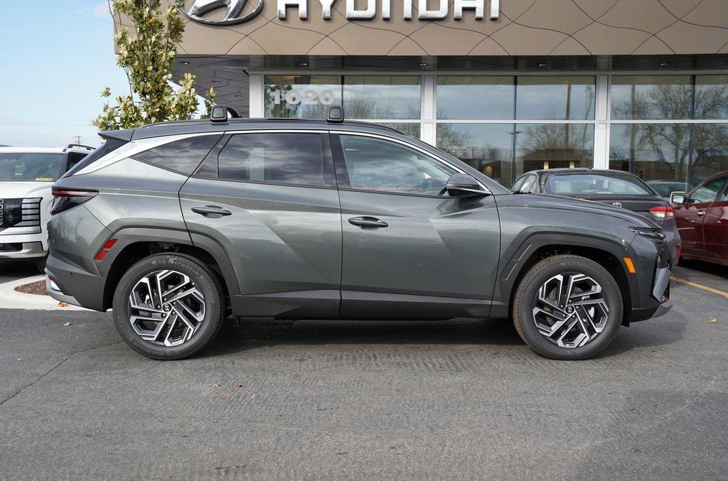 new 2026 Hyundai TUCSON Hybrid car, priced at $40,710
