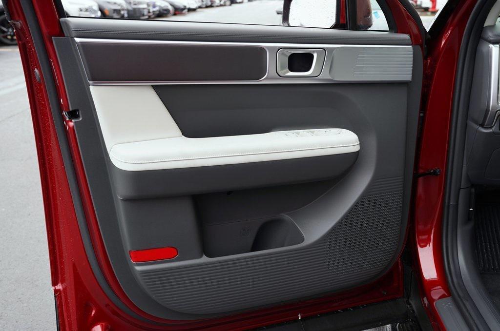 new 2025 Hyundai Santa Fe car, priced at $38,660