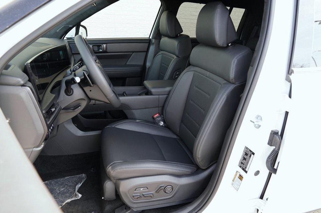 new 2025 Hyundai SANTA FE HEV car, priced at $48,995