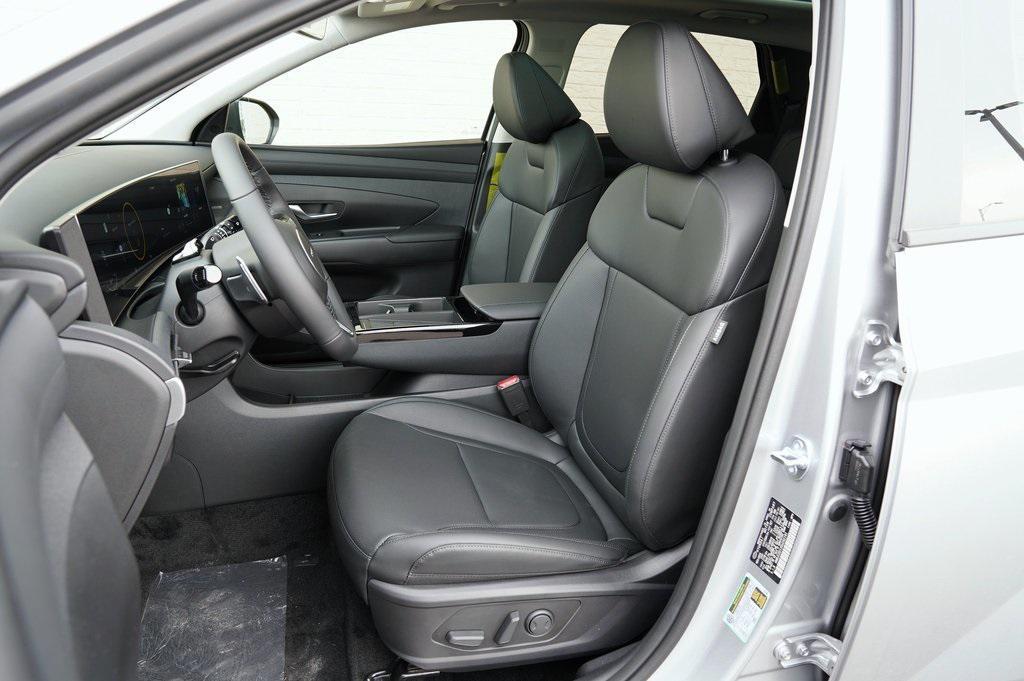 new 2025 Hyundai TUCSON Hybrid car, priced at $37,225
