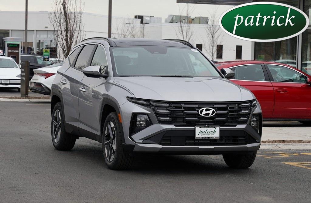 new 2025 Hyundai TUCSON Hybrid car, priced at $37,225
