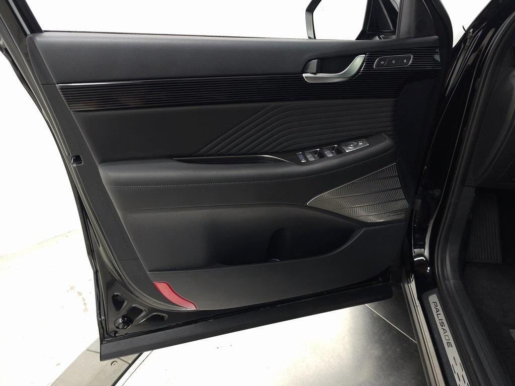 used 2025 Hyundai Palisade car, priced at $52,790