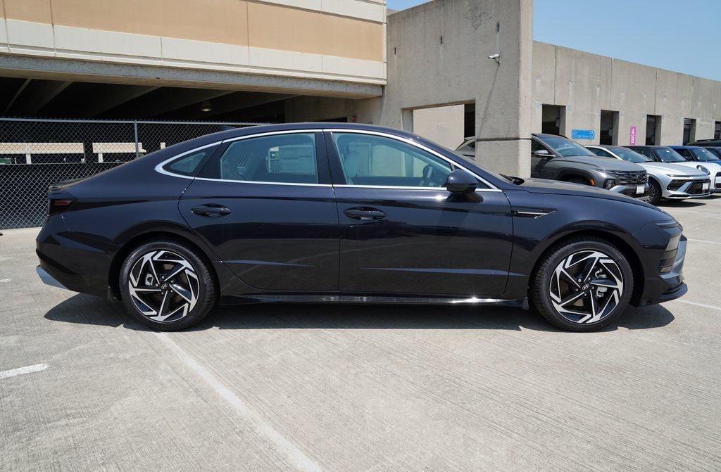 new 2025 Hyundai Sonata car, priced at $31,630
