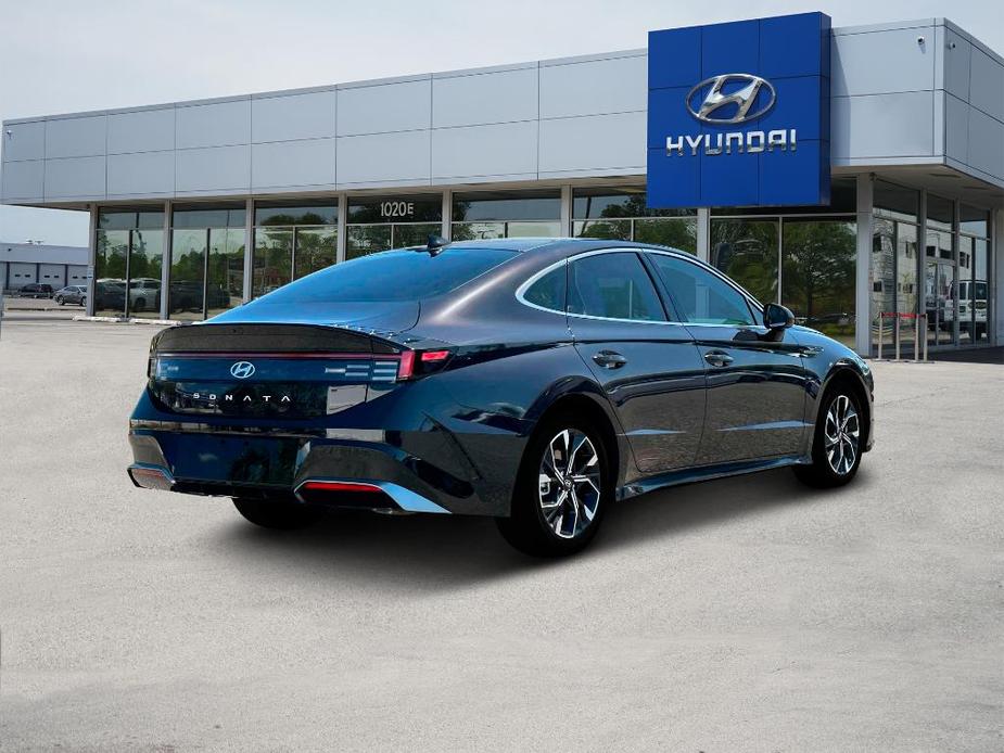 new 2024 Hyundai Sonata car, priced at $28,250