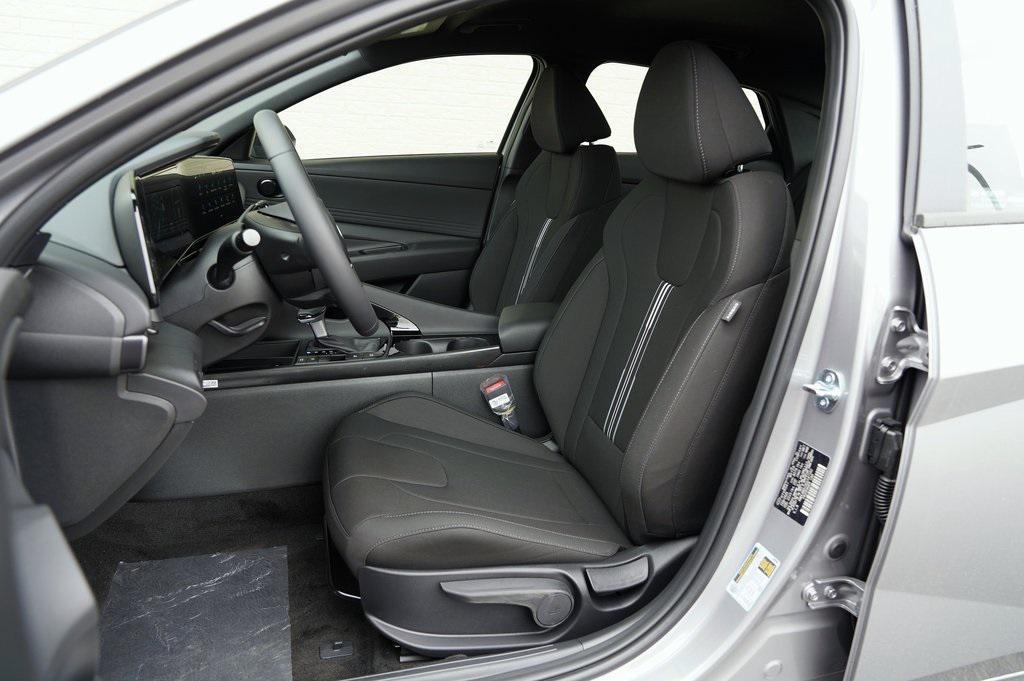 new 2025 Hyundai ELANTRA HEV car, priced at $28,020
