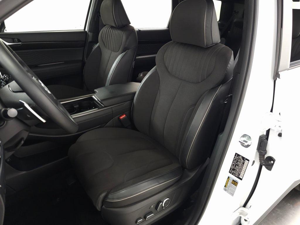 used 2025 Hyundai Palisade car, priced at $53,790