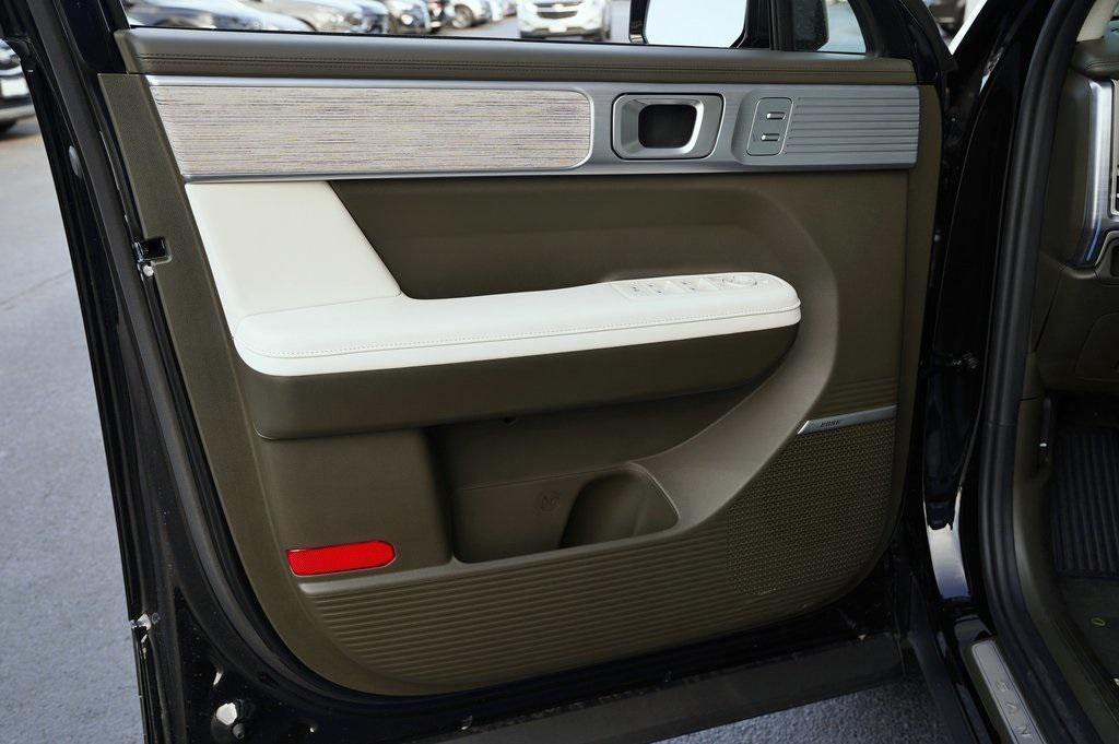 new 2025 Hyundai SANTA FE HEV car, priced at $48,495