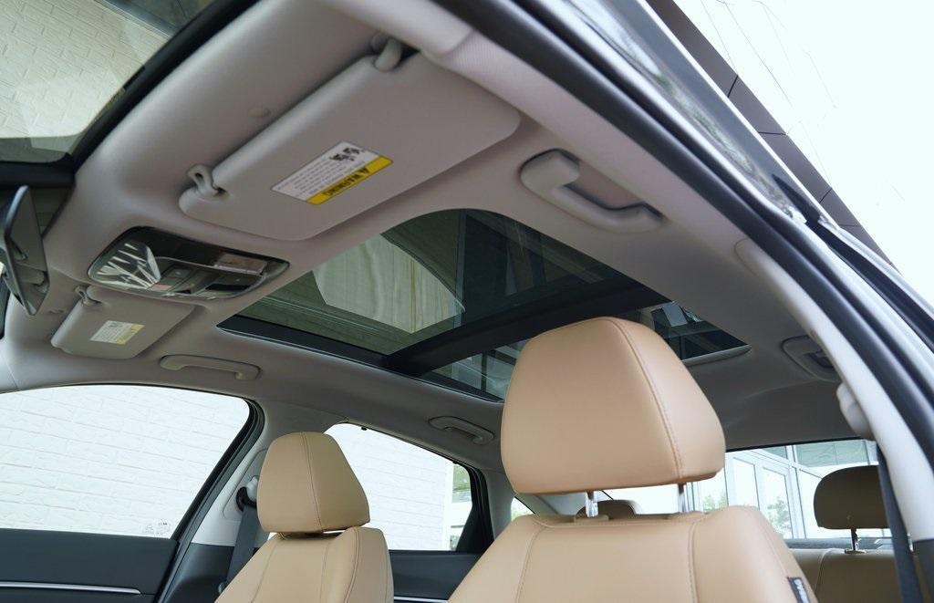 new 2025 Hyundai Sonata Hybrid car, priced at $37,990