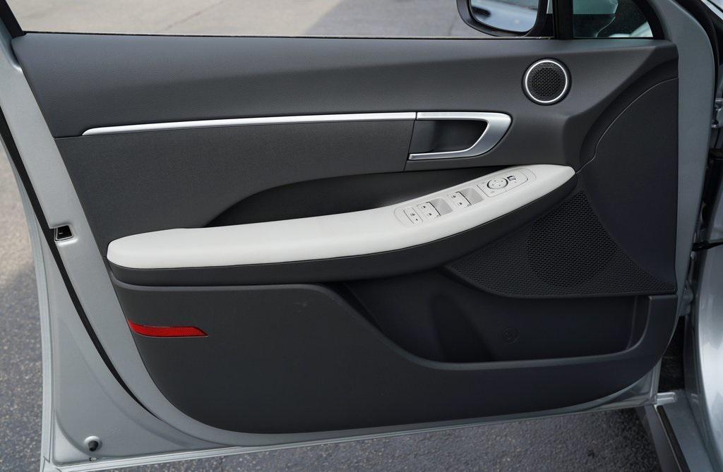 new 2025 Hyundai Sonata car, priced at $27,490