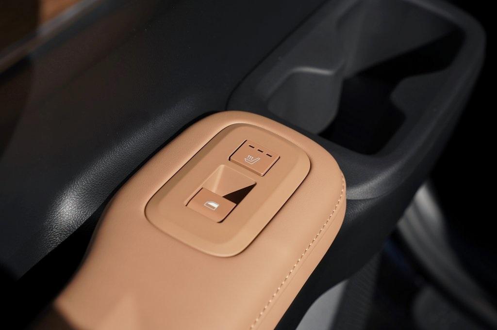 new 2025 Hyundai SANTA FE HEV car, priced at $46,834