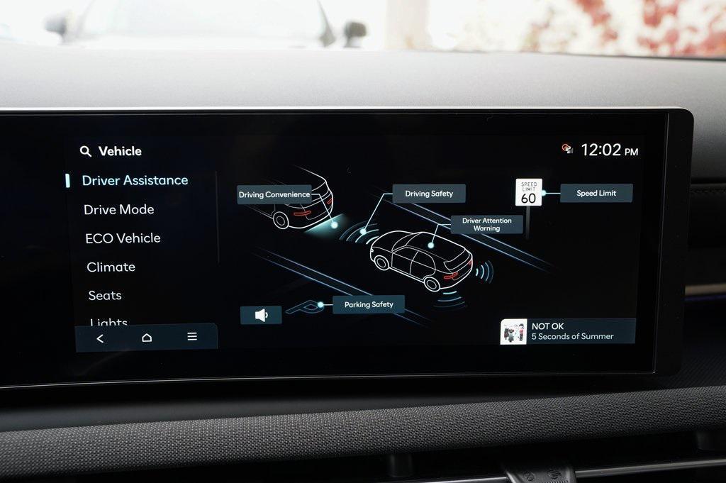 new 2026 Hyundai TUCSON Hybrid car, priced at $40,216