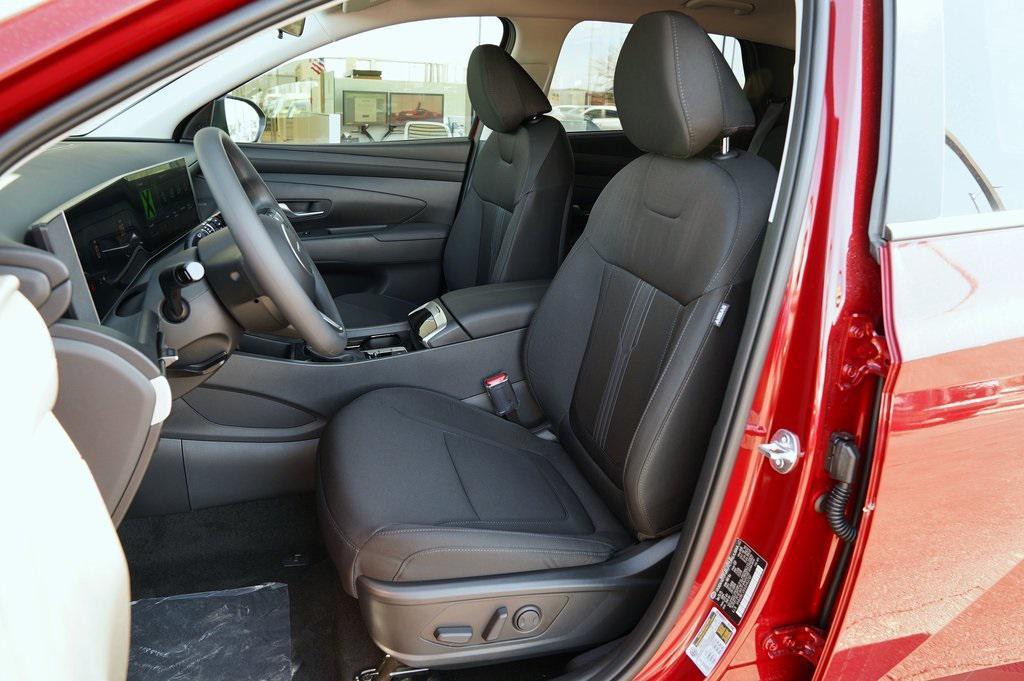 new 2025 Hyundai Tucson car, priced at $32,905
