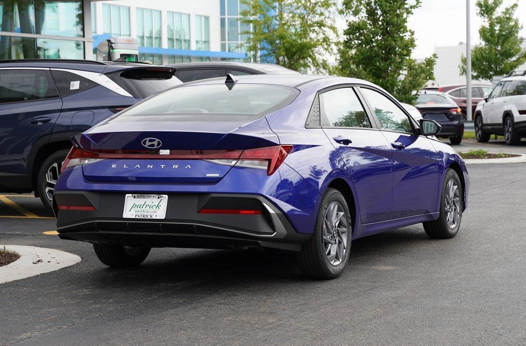 new 2025 Hyundai ELANTRA HEV car, priced at $25,700