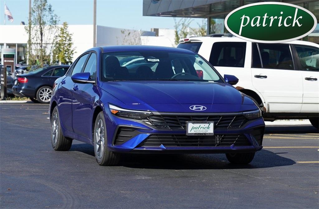 new 2025 Hyundai ELANTRA HEV car, priced at $25,950
