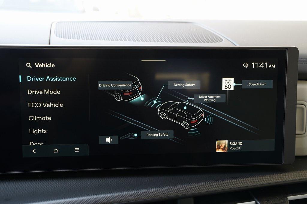 new 2025 Hyundai SANTA FE HEV car, priced at $39,401