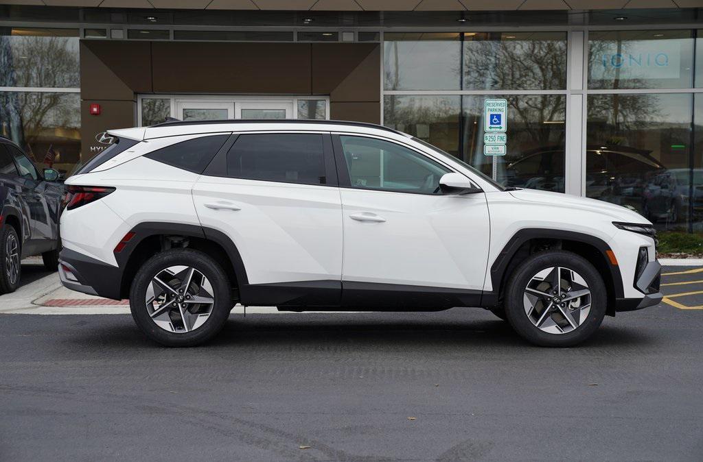 new 2025 Hyundai Tucson car, priced at $32,434