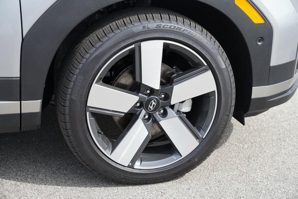 used 2024 Hyundai Santa Fe car, priced at $41,840