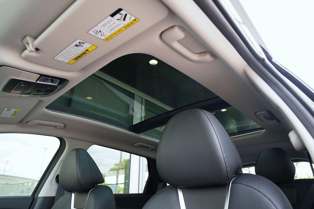new 2025 Hyundai TUCSON Hybrid car, priced at $42,135