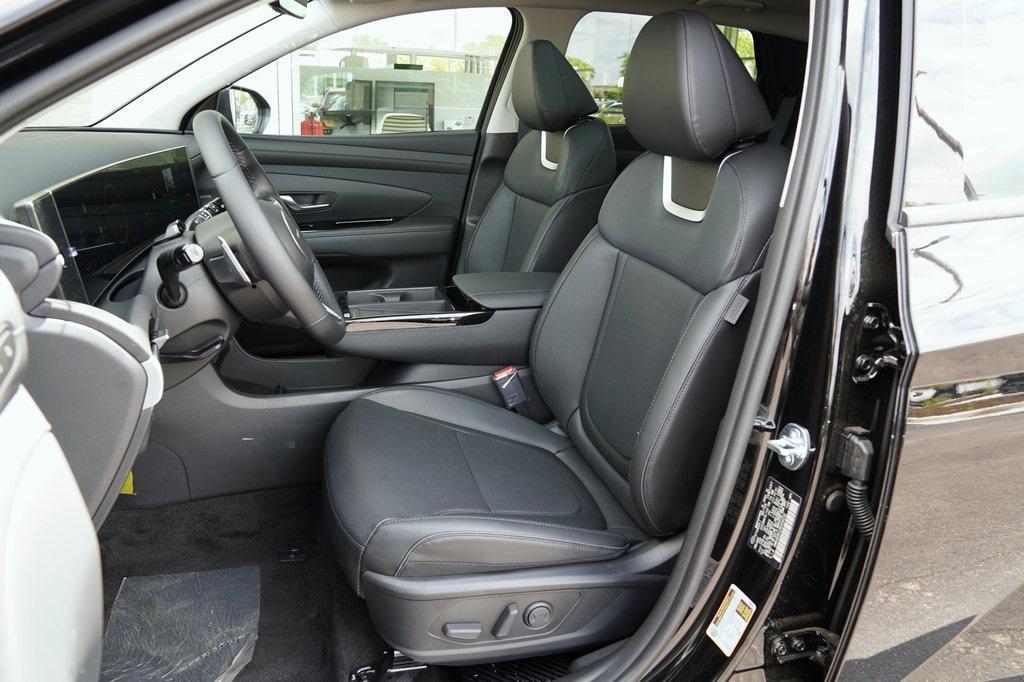 new 2025 Hyundai TUCSON Hybrid car, priced at $42,135