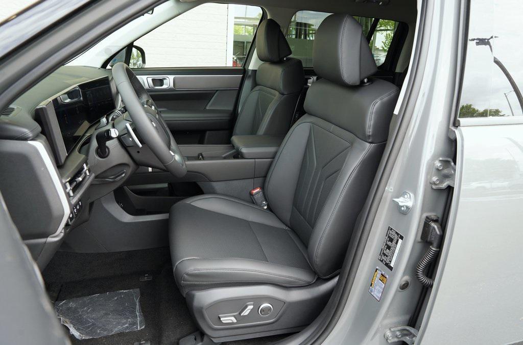 new 2025 Hyundai SANTA FE HEV car, priced at $38,014