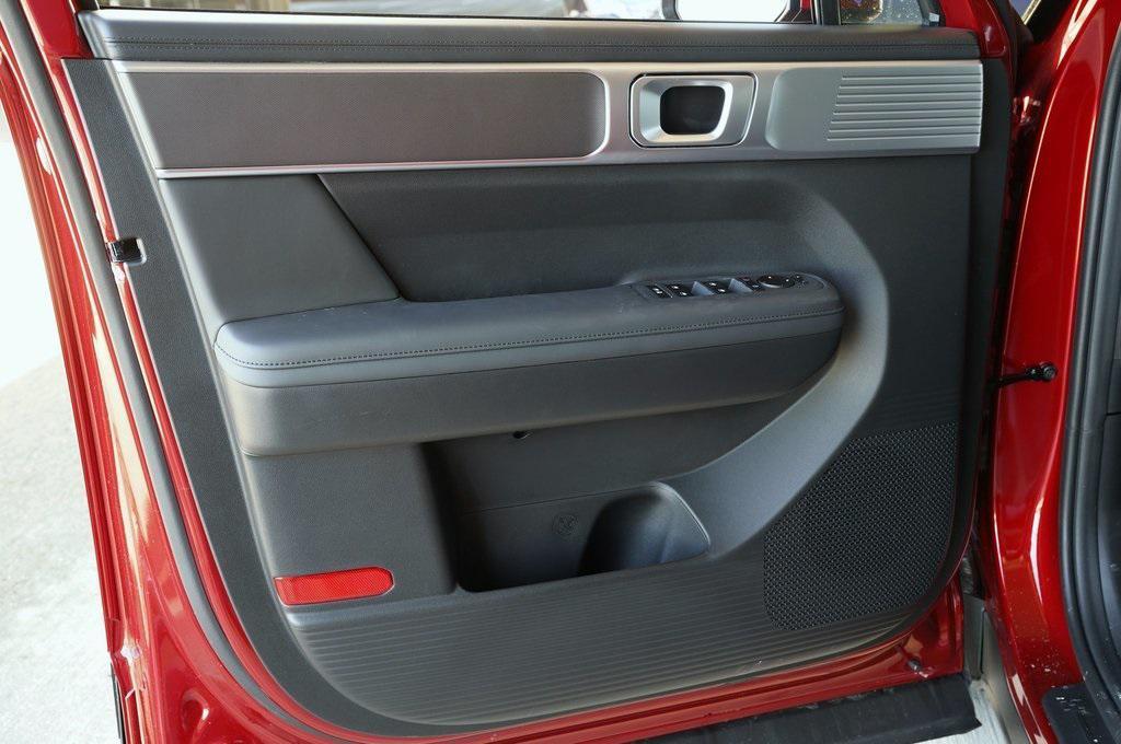 new 2025 Hyundai Santa Fe car, priced at $39,054